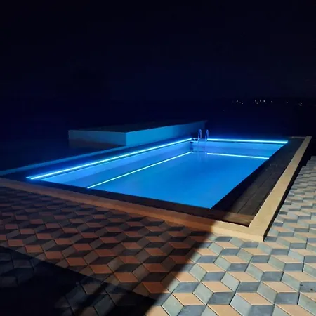 Brvnara Luni Дом отдыха *