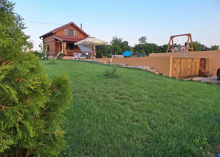 Brvnara Luni 펜션 쿠르셰바츠