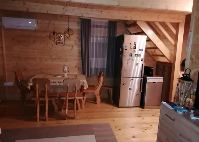 Brvnara Luni 쿠르셰바츠