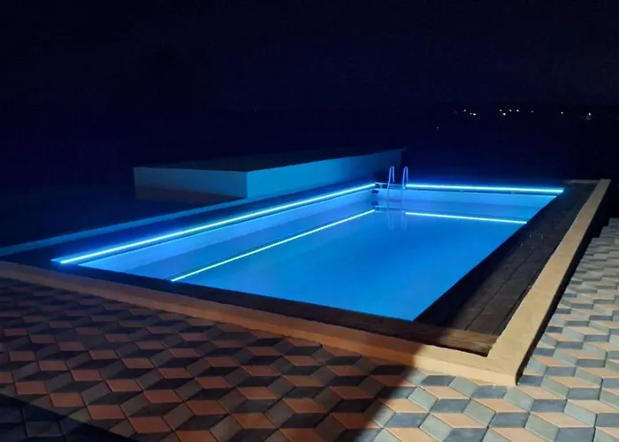 Brvnara Luni 펜션 *