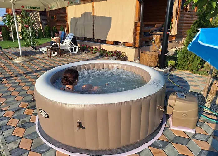 Brvnara Luni 펜션 쿠르셰바츠