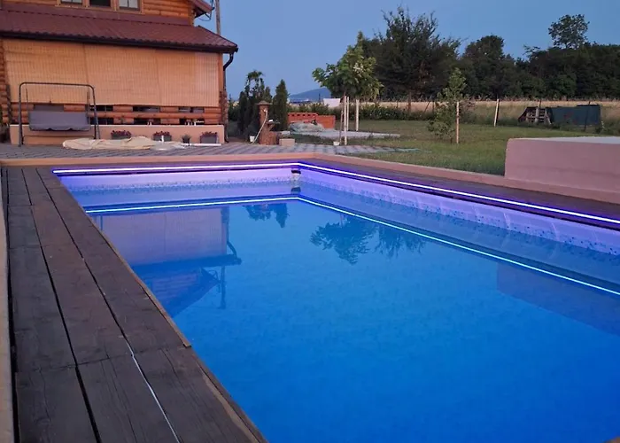 Brvnara Luni 펜션 쿠르셰바츠